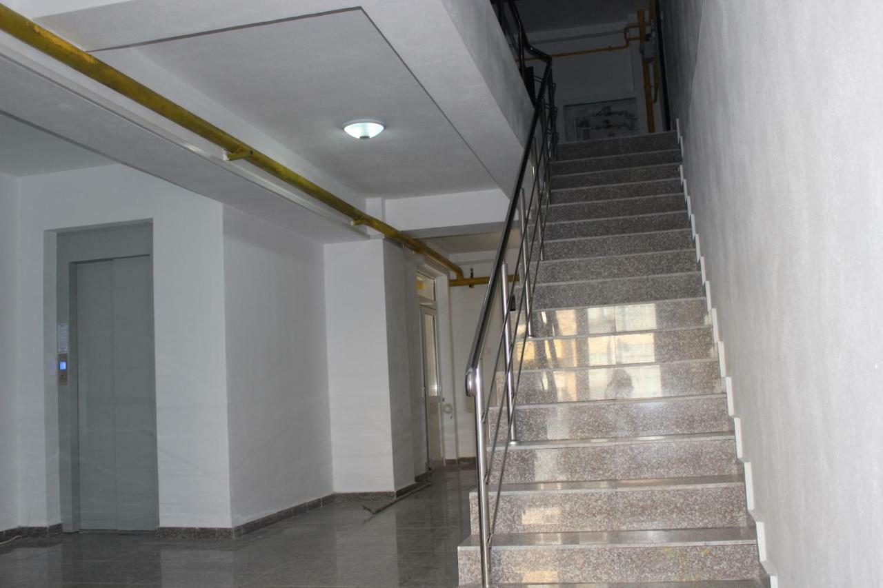 Still Apartament Craiova Eksteriør bilde